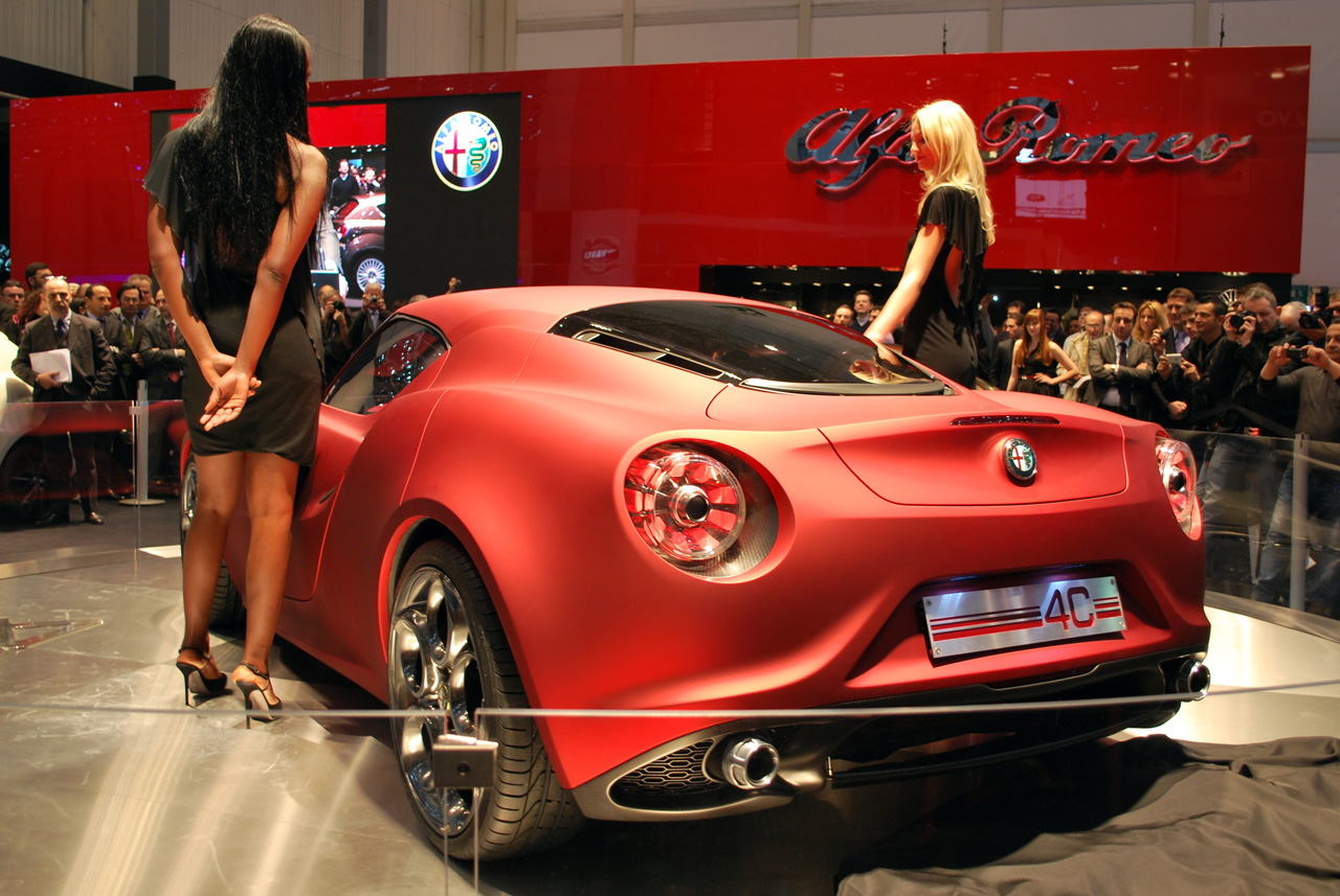 Alfa-Romeo-4C-Concept-2.jpg