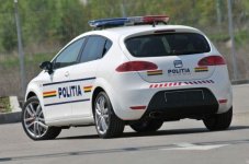 2009-seat-leon-cupra-police-car-rear-angle-588x390.jpg