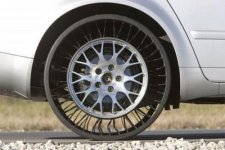 airless_tires_michelin4.jpg