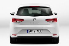 2013-Seat-Leon-Standart-Official-2.jpg