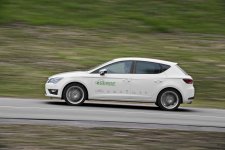 Seat-Leon-Verde-3[3].jpg