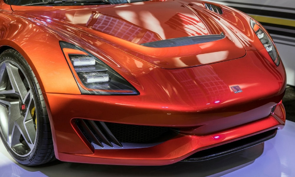 saleen-17-sene-sonra-s1-ile-yeniden-dogdu-on-burun.jpg