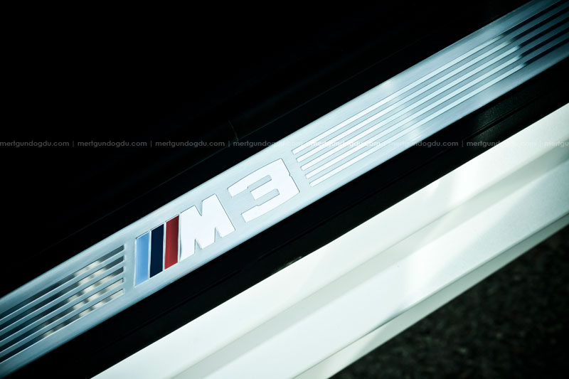 bmw-2012-m3-e92-interior-detail.jpg