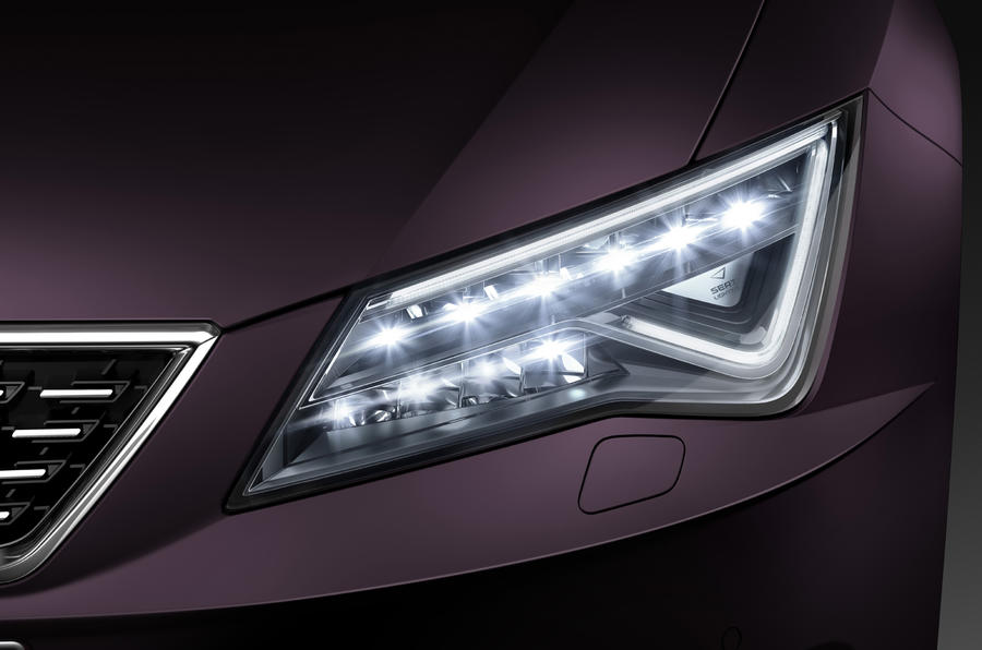 seat-leon-new-yeni-2017-facelift-makyajlı-06.jpg
