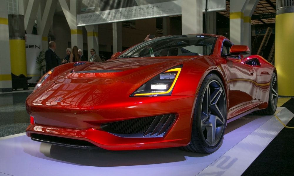 saleen-17-sene-sonra-s1-ile-yeniden-dogdu-karoseri.jpg