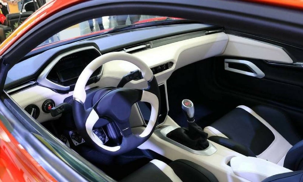 saleen-17-sene-sonra-s1-ile-yeniden-dogdu-ic-mekan.jpg