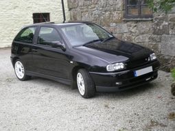 Seat-Ibiza-Mk2-Facelift-1996-1999-photo.jpg